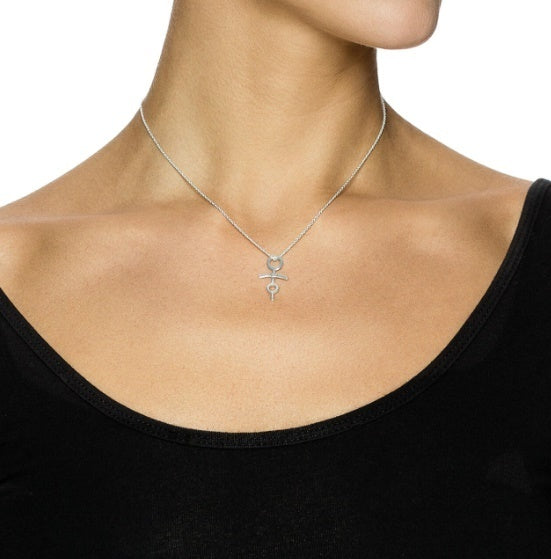 EfvaAttling-little-feminine-pendant