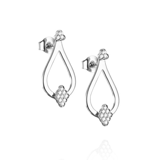 EfvaAttling-little-dew-drops-stars-earrings-white-gold
