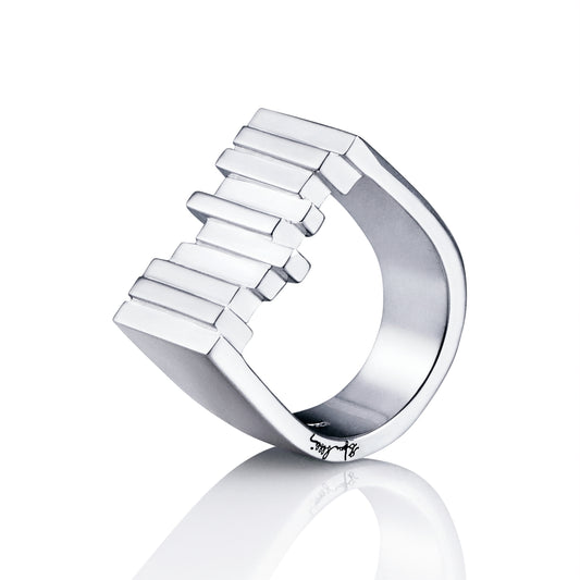 EfvaAttling-stairway-to-heaven-signet-ring