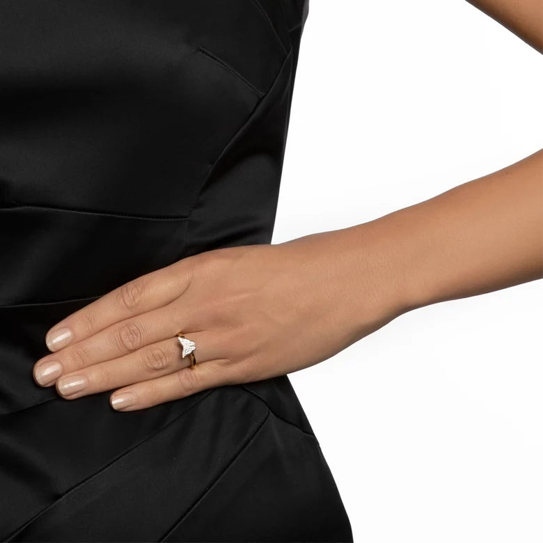 EfvaAttling-little-miss-butterfly-stars-ring-gold