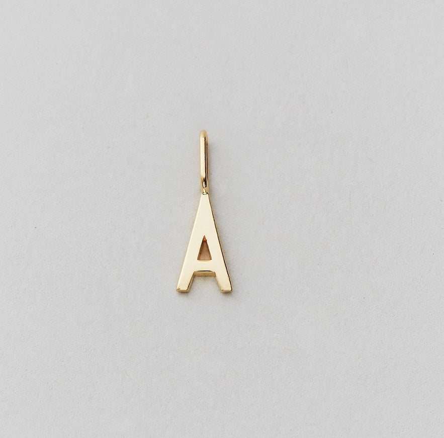 Charm Gold 10mm A-Z