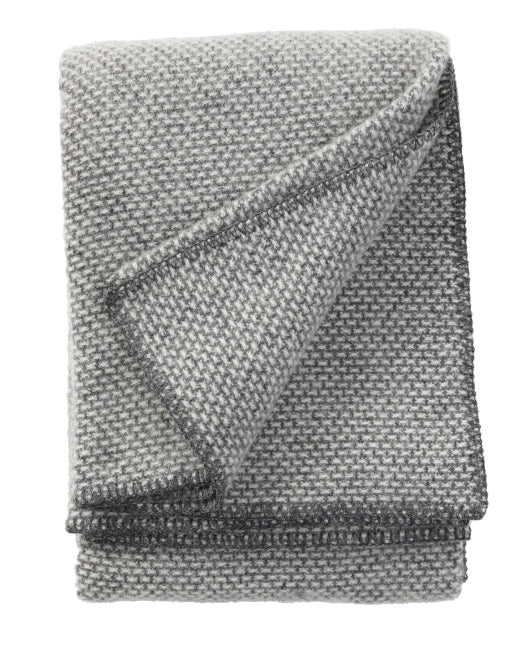 Klippan-domino-throwLightGrey