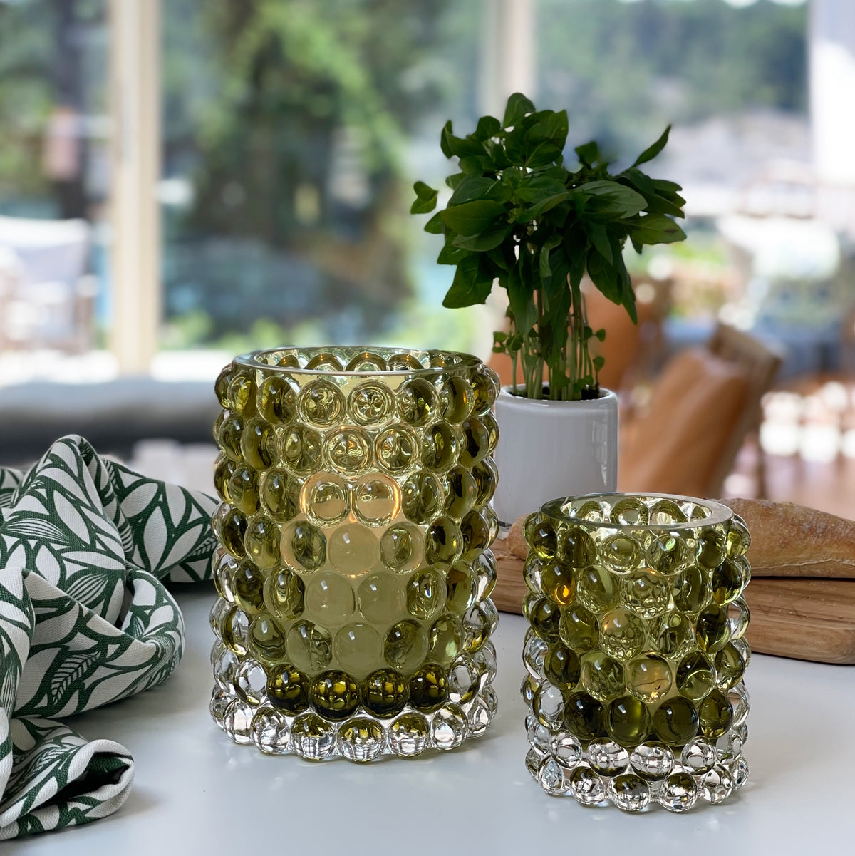 Skogsberg&Smart-hurricane-tealight-boule-olive