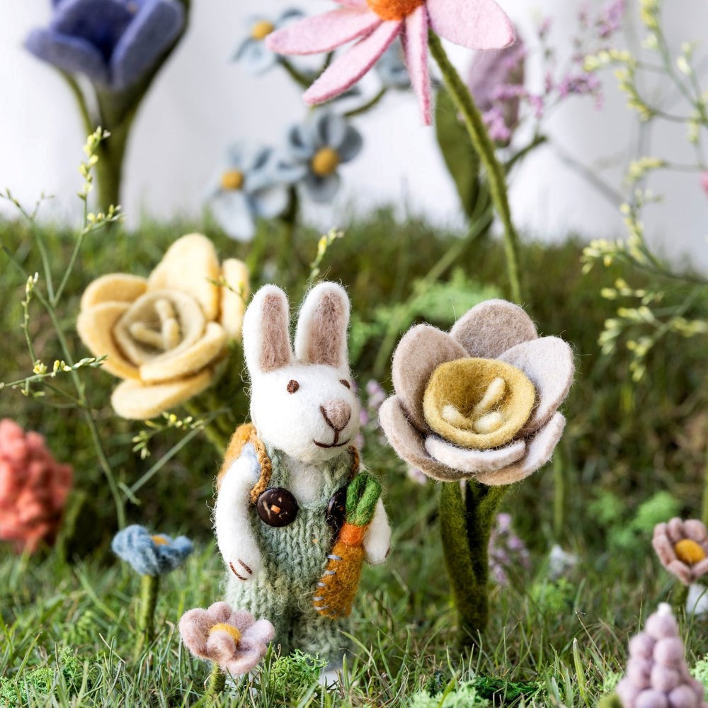 Gry & Sif Bunny Small White Boy Carrot & Backpack