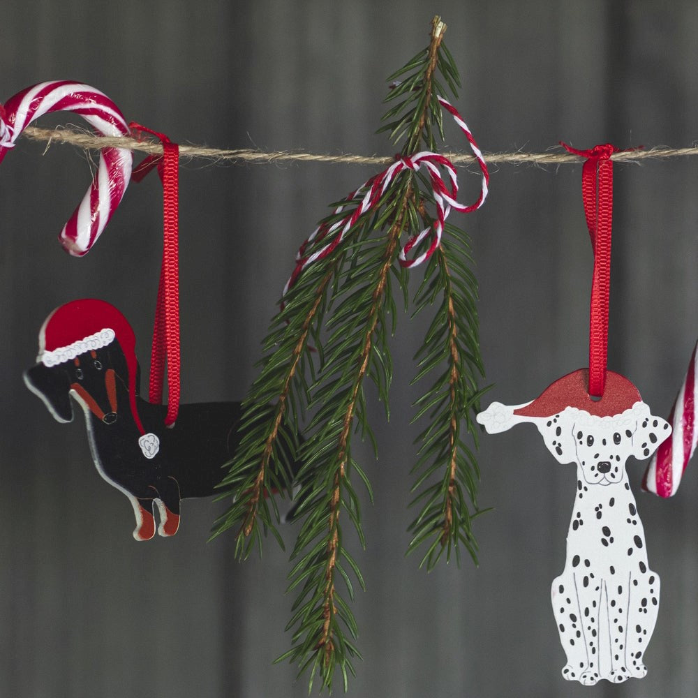 Naasgransgarden Dachshund Wooden Ornament