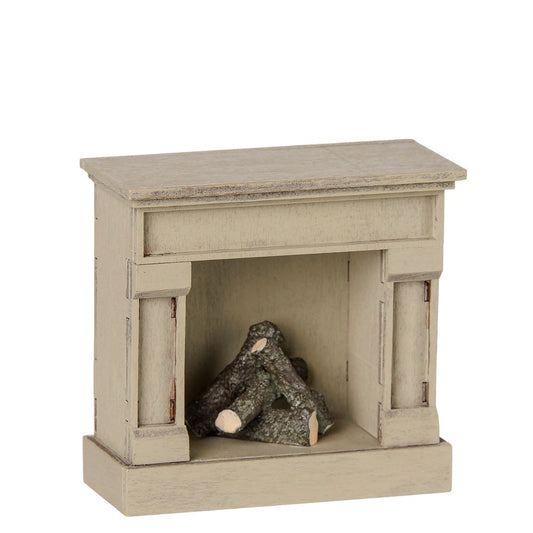 Maileg Fireplace Mouse Off White