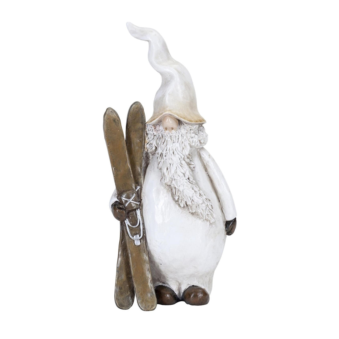 Naasgransgarden-santa-svante-with-skis