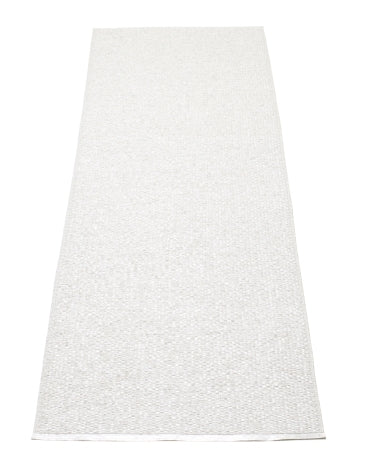 Pappelina-svea-rug-white230x320