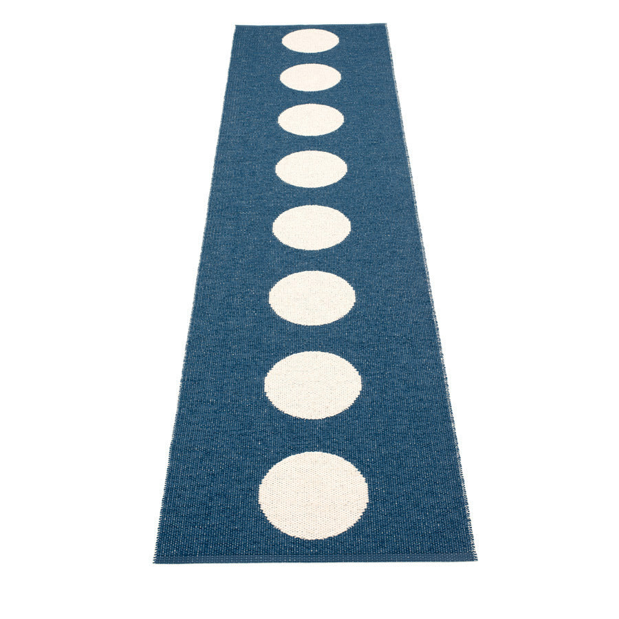 Pappelina-vera-rug-ocean-blue70x90