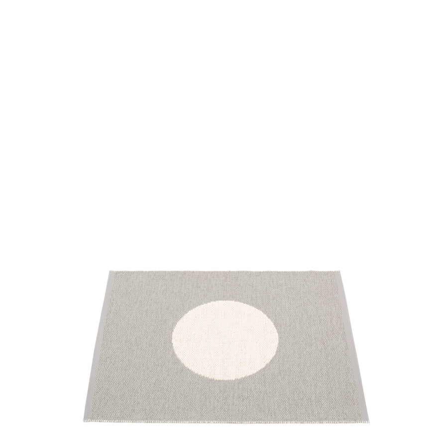 Pappelina-vera-rug-warm-grey70x300