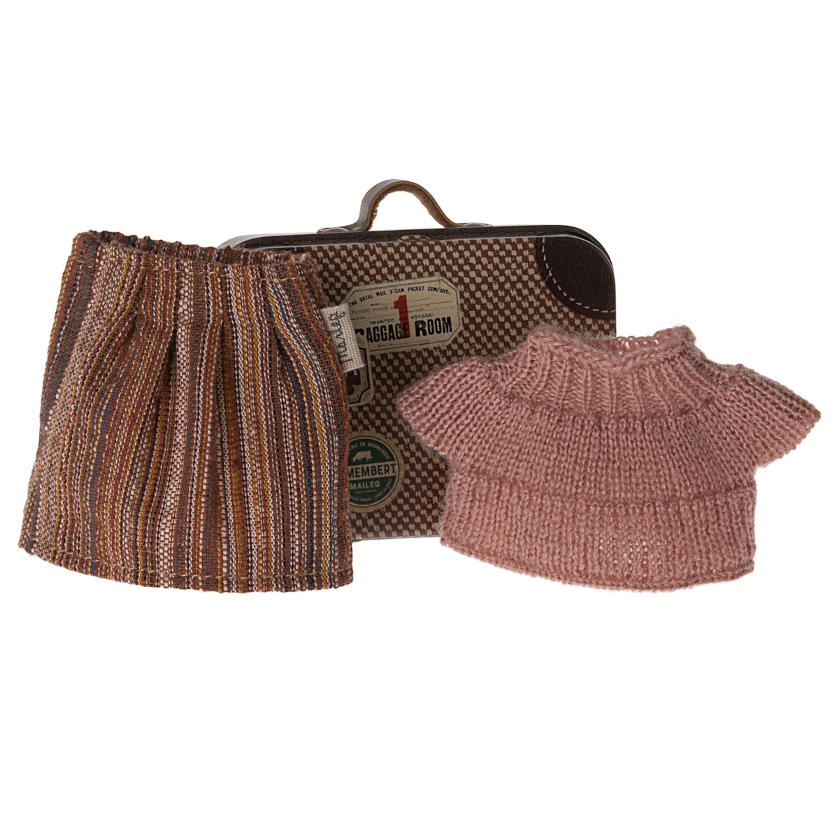 maileg-knitted-blouse-and-skirt-in-suitcase-grandma