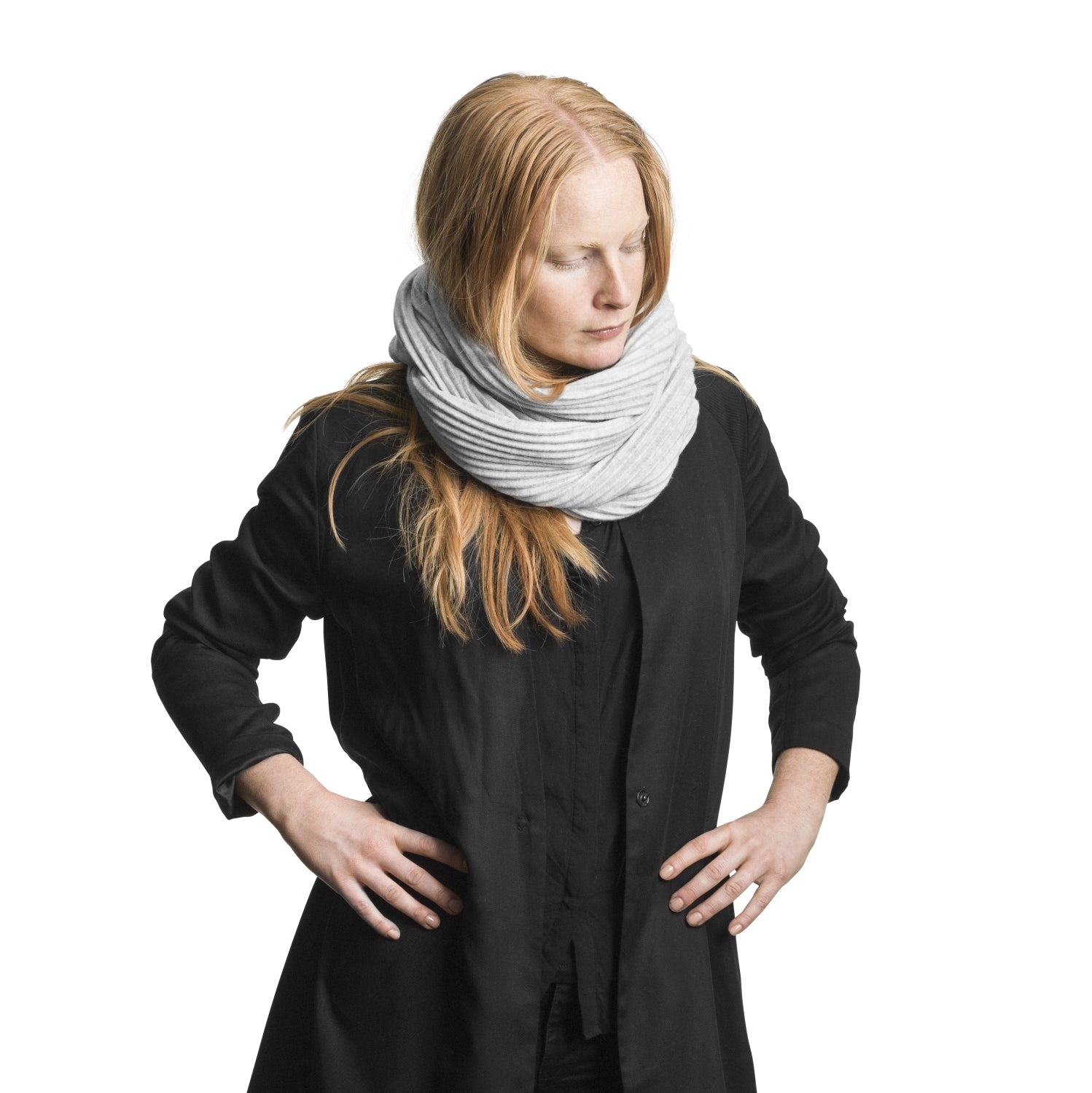 DesignHouseStockholm-pleece-snoodDarkGrey