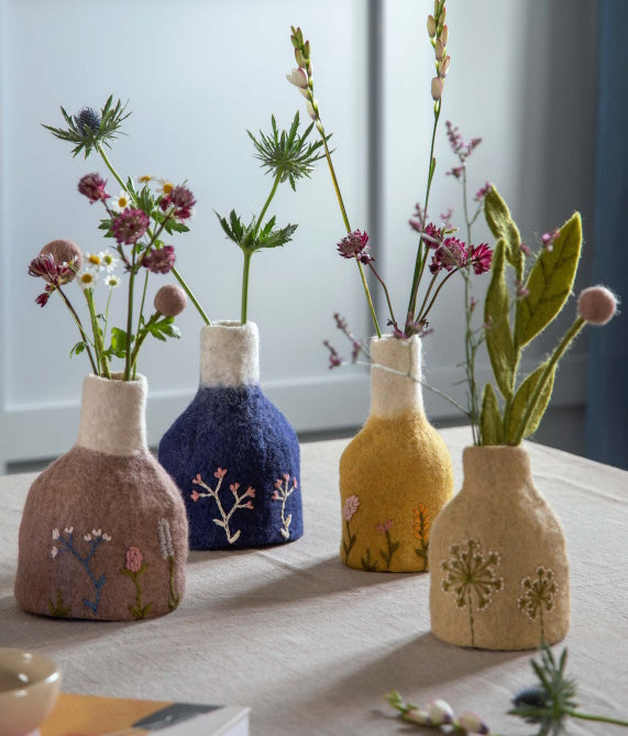 Gry & Sif Vase Felt Embroidered lavender