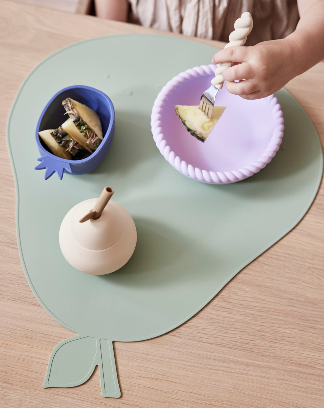 OYOY-placemat-pear