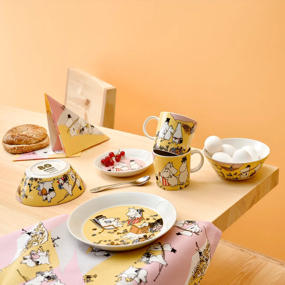 Arabia Moomin Family Time Plate – Yellow Porcelain 19cm – Nordic