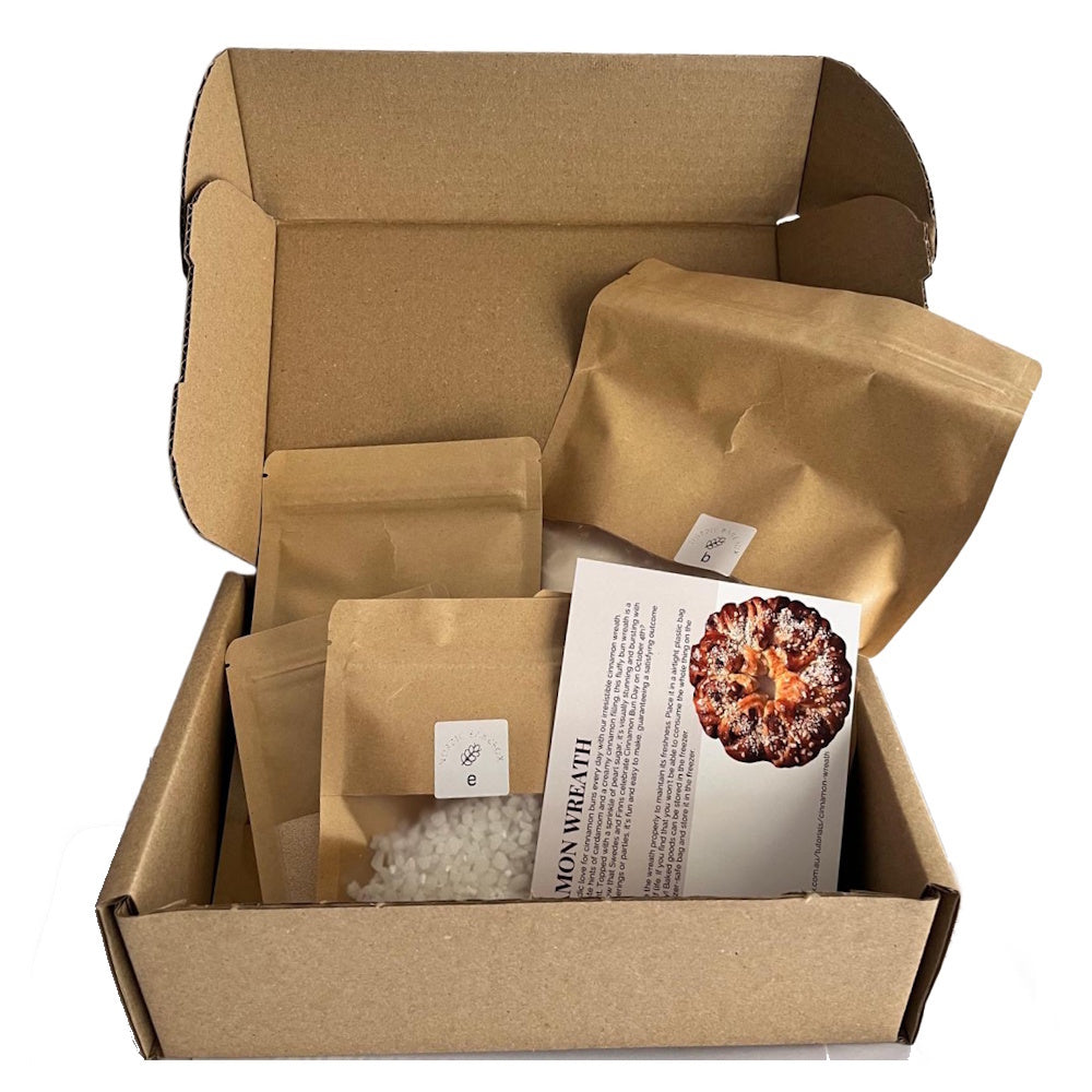 Cinnamon Wreath Baking Kit