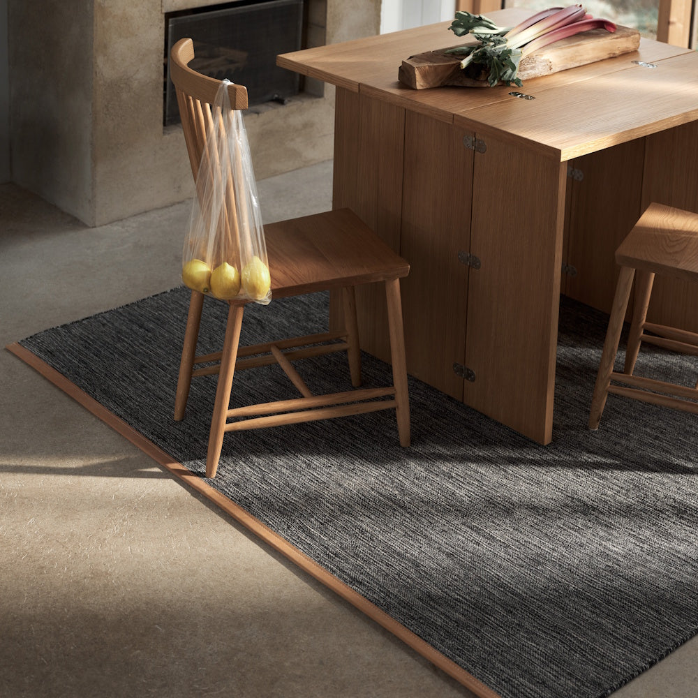 Design House Stockholm Bjork Rug 200x300 Dark Grey