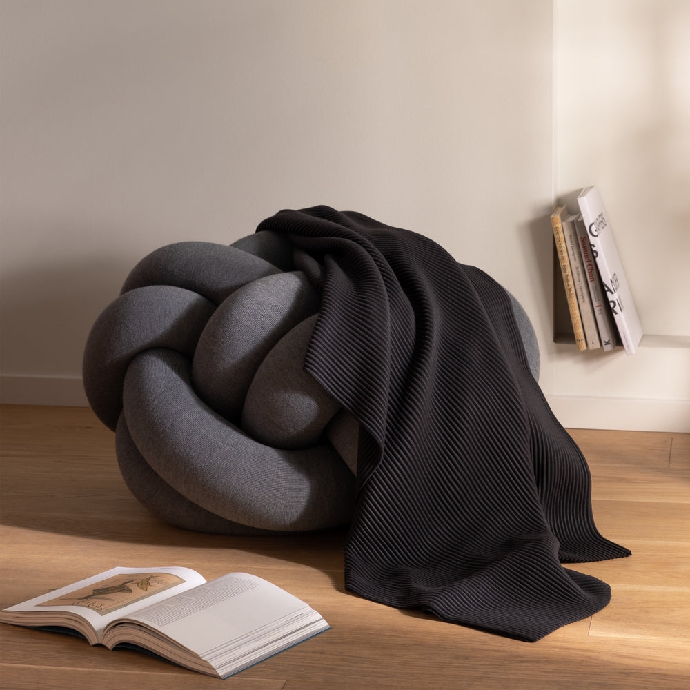Design House Stockholm Pleece Throw 140x170 Black