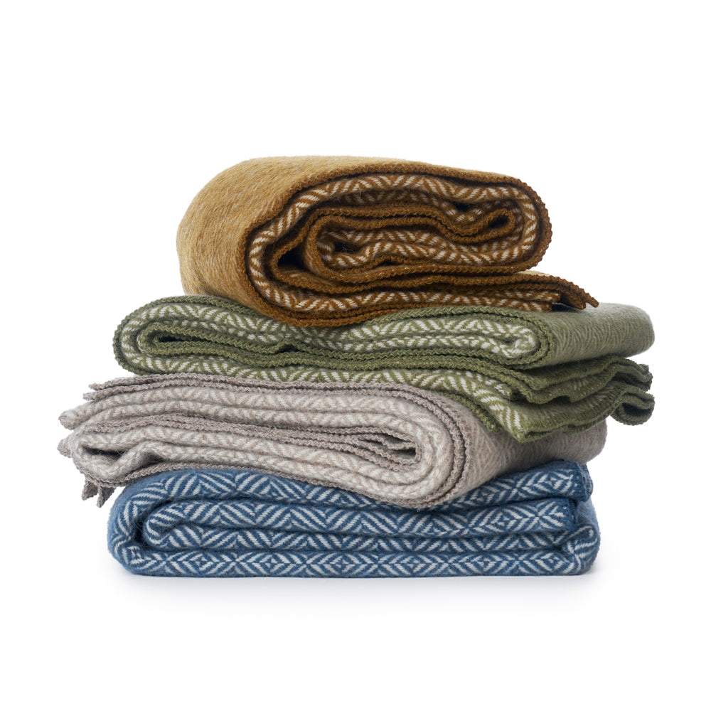 Klippan-diamonds-wool-blanketBeige