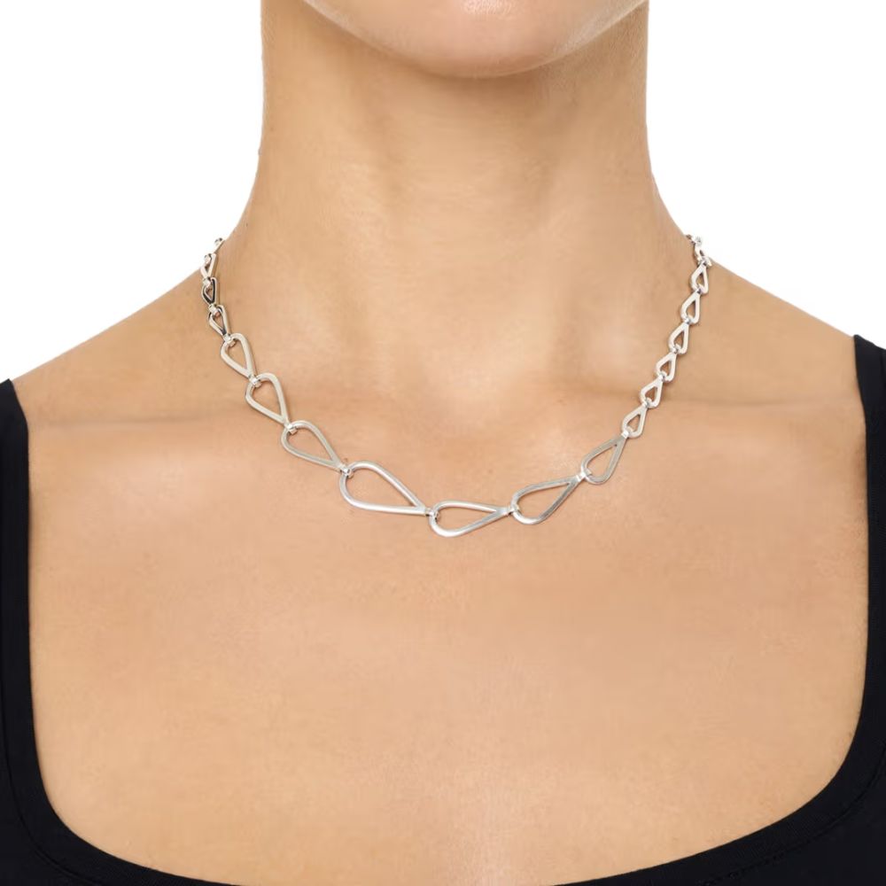 EfvaAttlingHookedOnAFeelingCollier_lifestyle_2