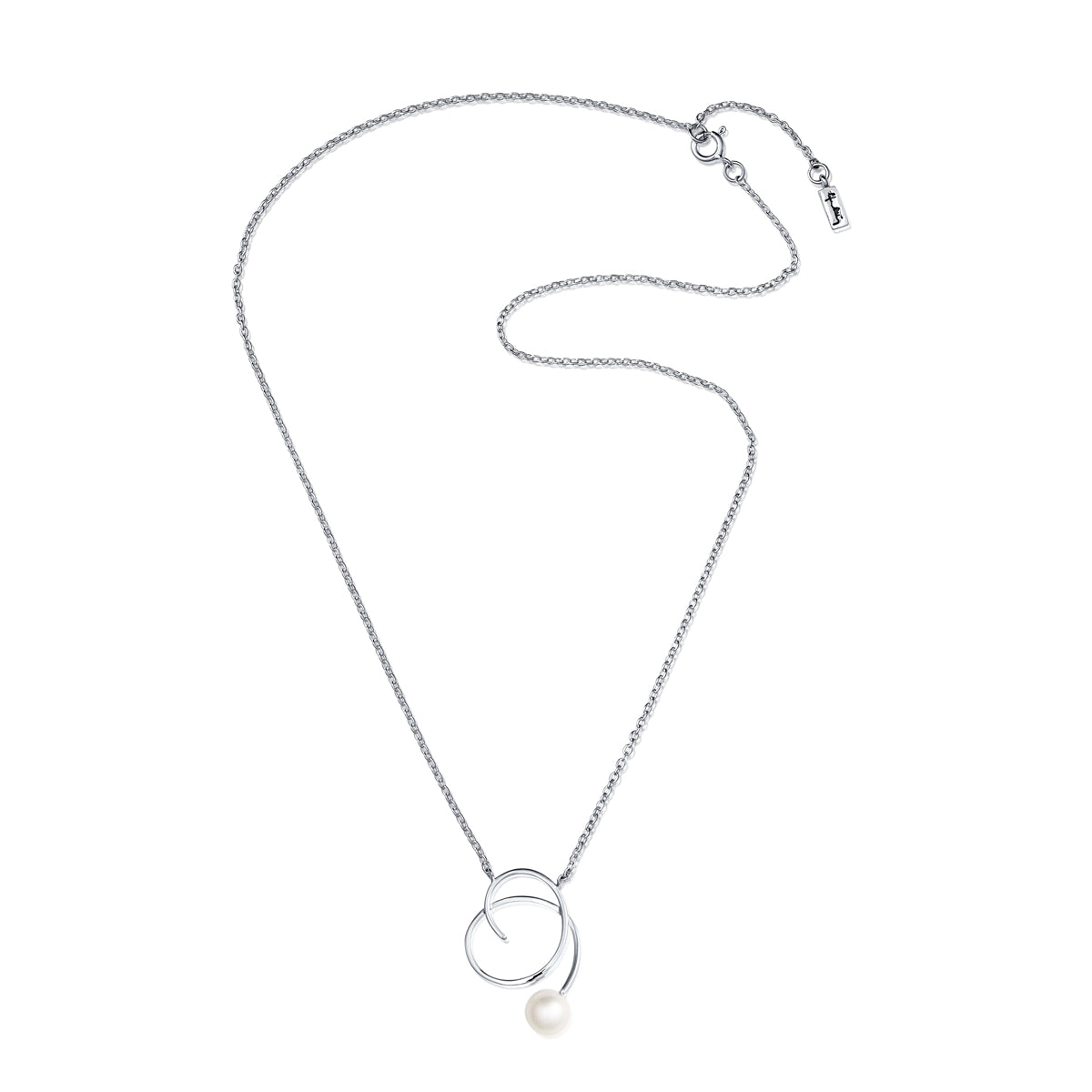 EfvaAttling-little-curly-pearly-necklace