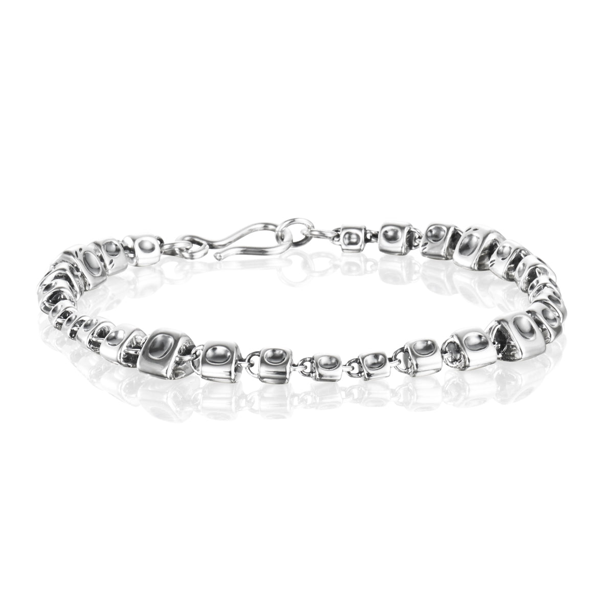 EfvaAttling-slim-spine-bracelet