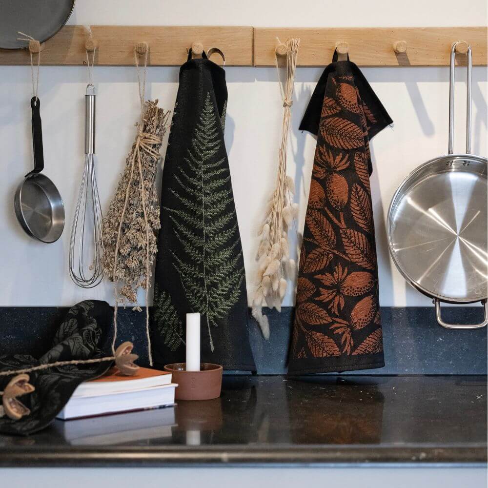 Ekelund_Bronslov_Tea_Towel_35x50_1