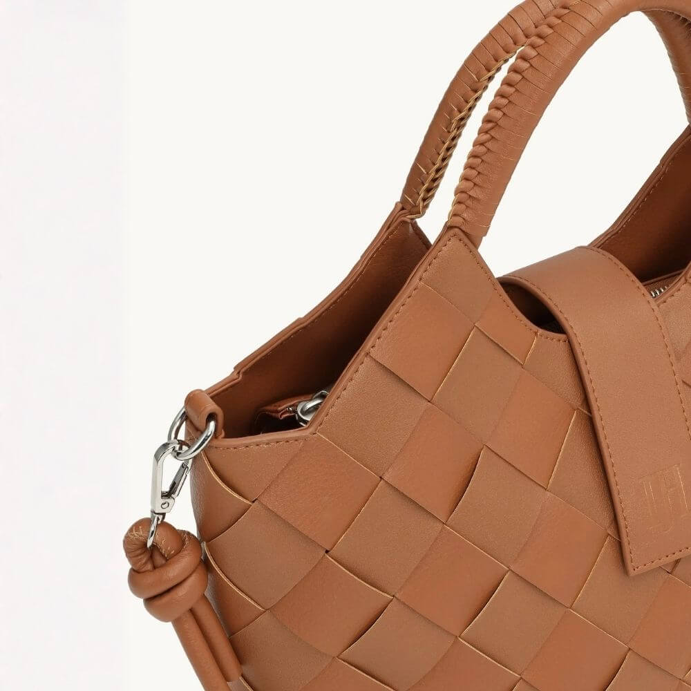 IlseJacobsenBraidedHandbagCognac-Side_1