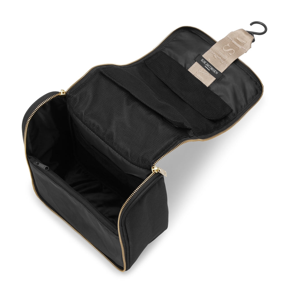 Ilse Jacobsen Hanging Toiletry Bag Black
