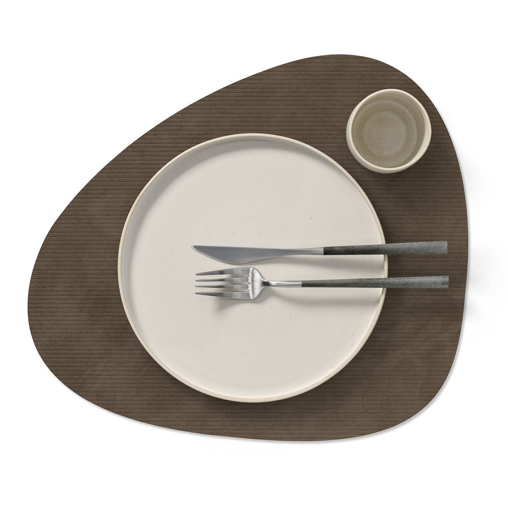 Lind DNA Table Mat Curve Corduroy Large Caviar