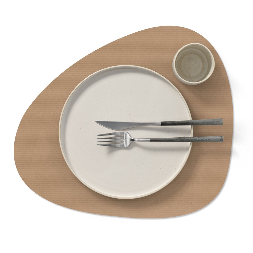 Lind DNA Table Mat Curve Corduroy Large Nougat