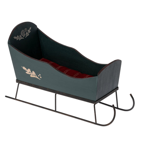 maileg-sleigh-for-medium-mouse-green