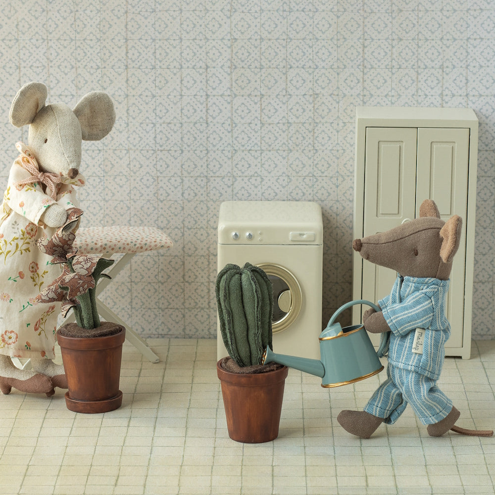 Maileg Watering Can Mouse Light Blue