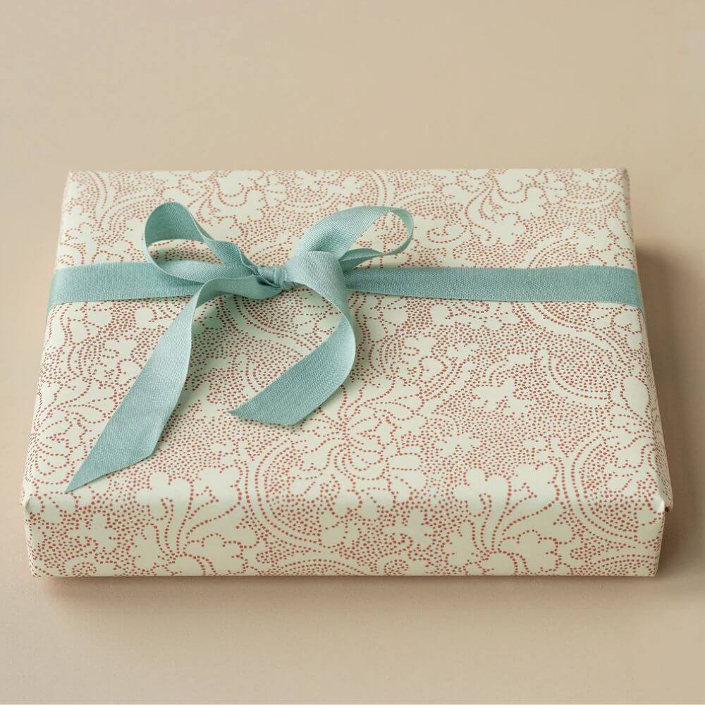 Maileg_Gift_Wrap_Mae_Red_10m