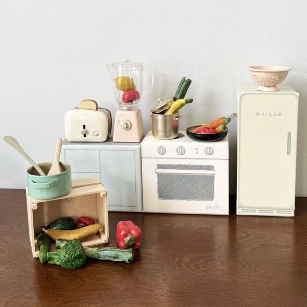 Maileg_Miniature_Fruit_Veggies_in_box_1