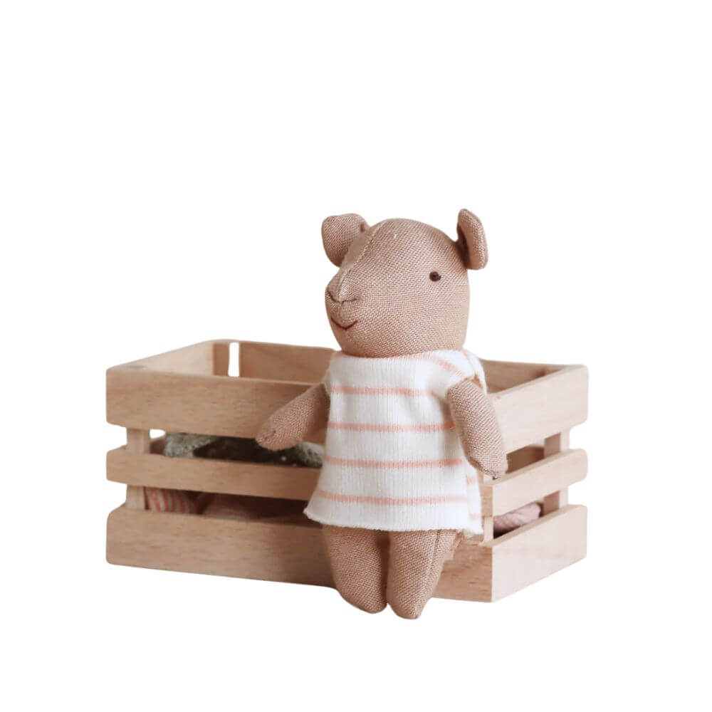 Maileg_Pig_Baby_in_Box_Girl_2024