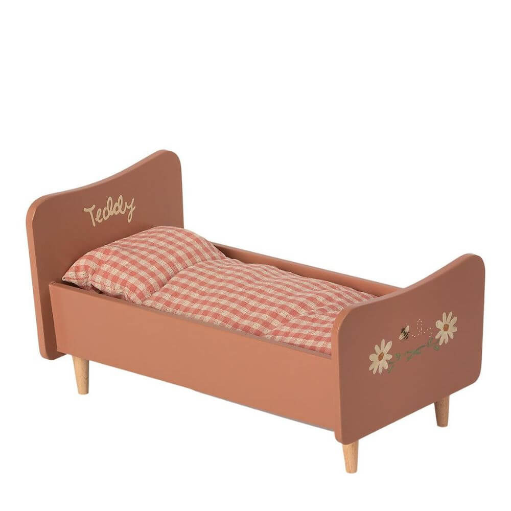 Maileg_Wooden_Bed_Rose_for_Teddy_Mom