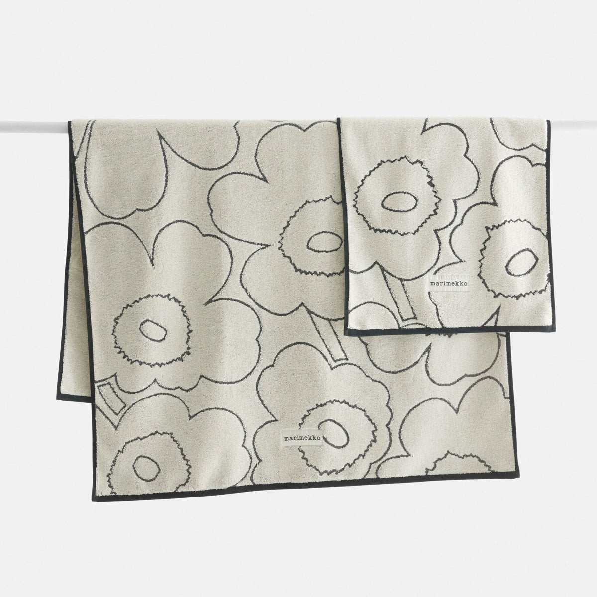 Marimekko-piirto-unikko-hand-towel