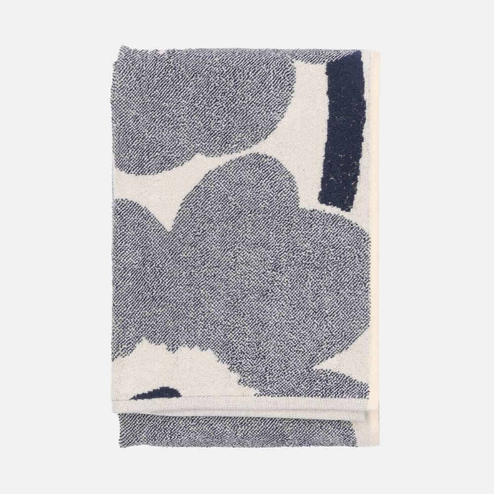 MarimekkoUnikkoBathTowelBlueberry_1