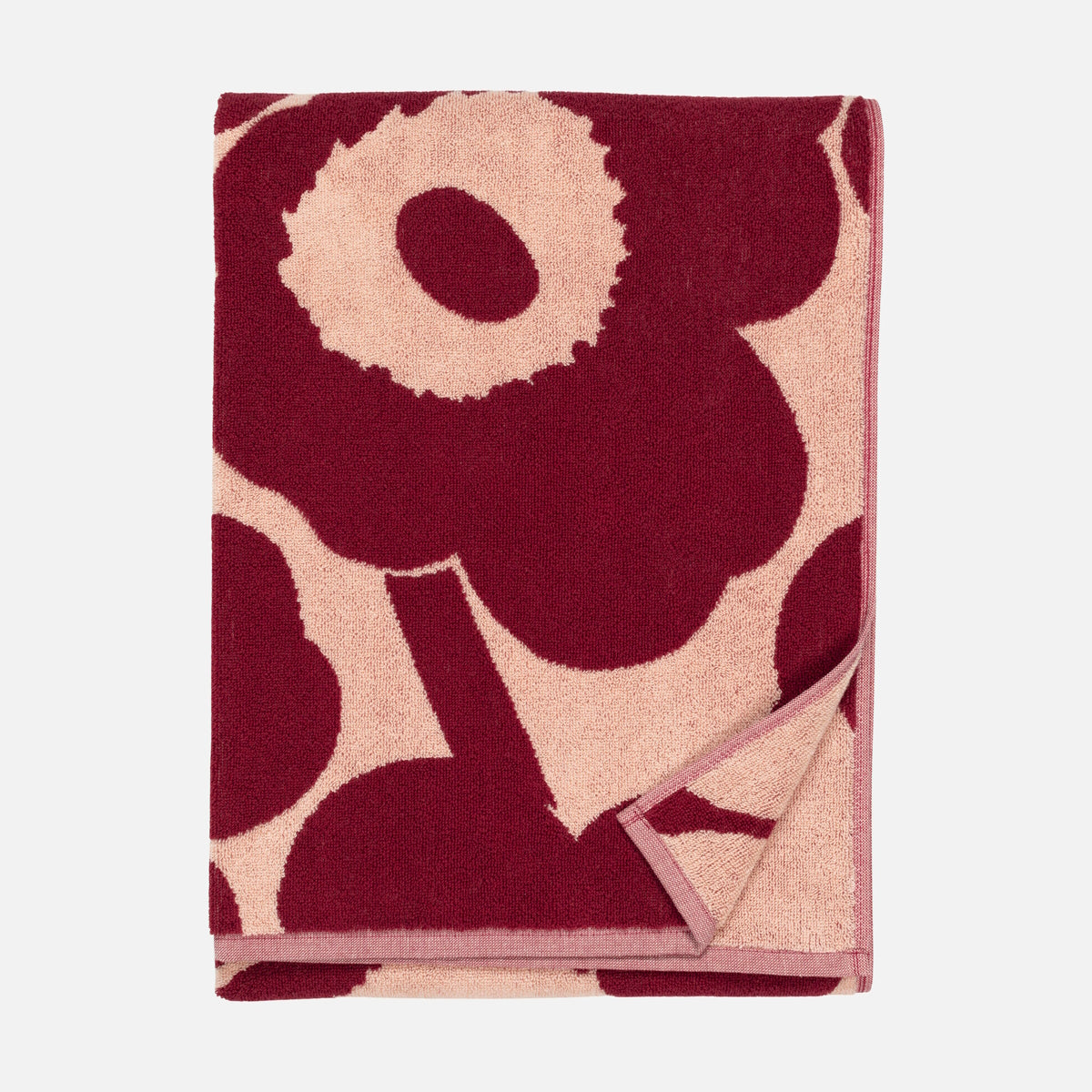 Marimekko-unikko-cotton-bath-towel-cherry