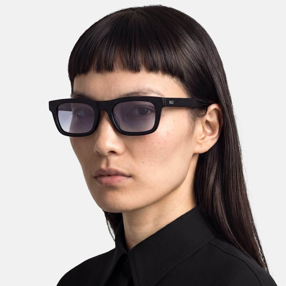 MessyWeekendLioSunglassesBlack-Blue4_1