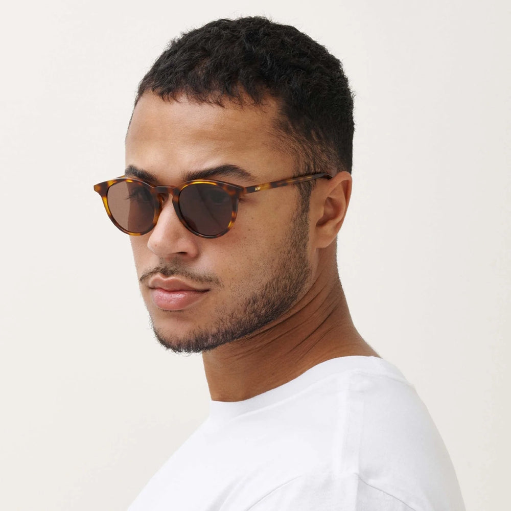 Messy Weekend New Depp Sunglasses Tortoise-Brown