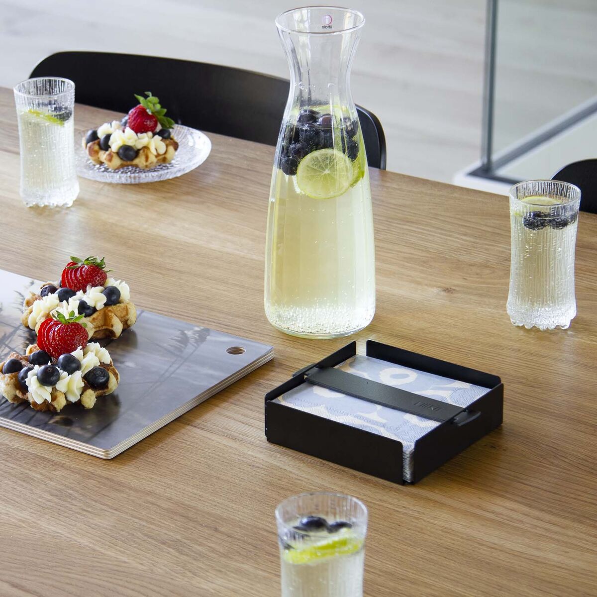 miiko-napkin-holder-black