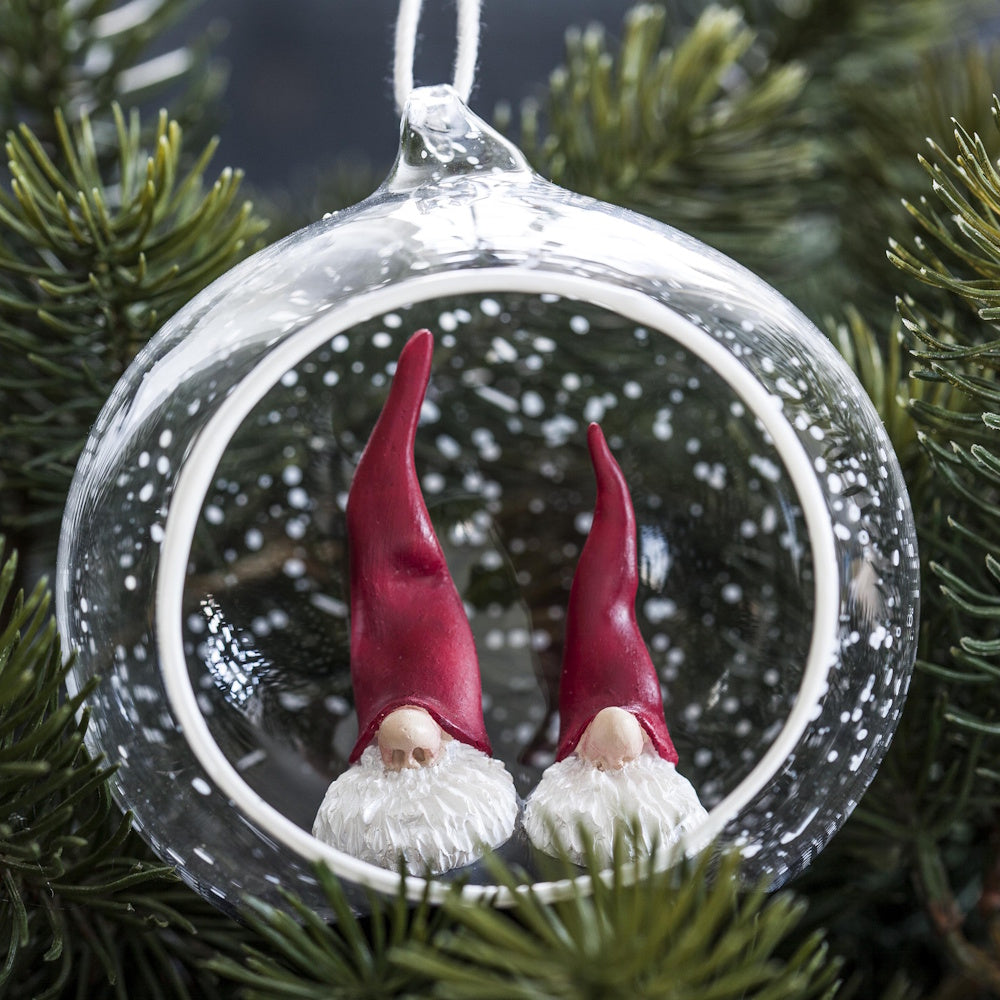 NaasgransgardenSantaHighHat2glassball_2