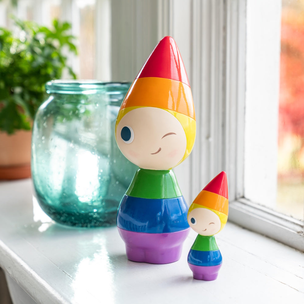 Naasgransgarden Peggy Winking rainbow