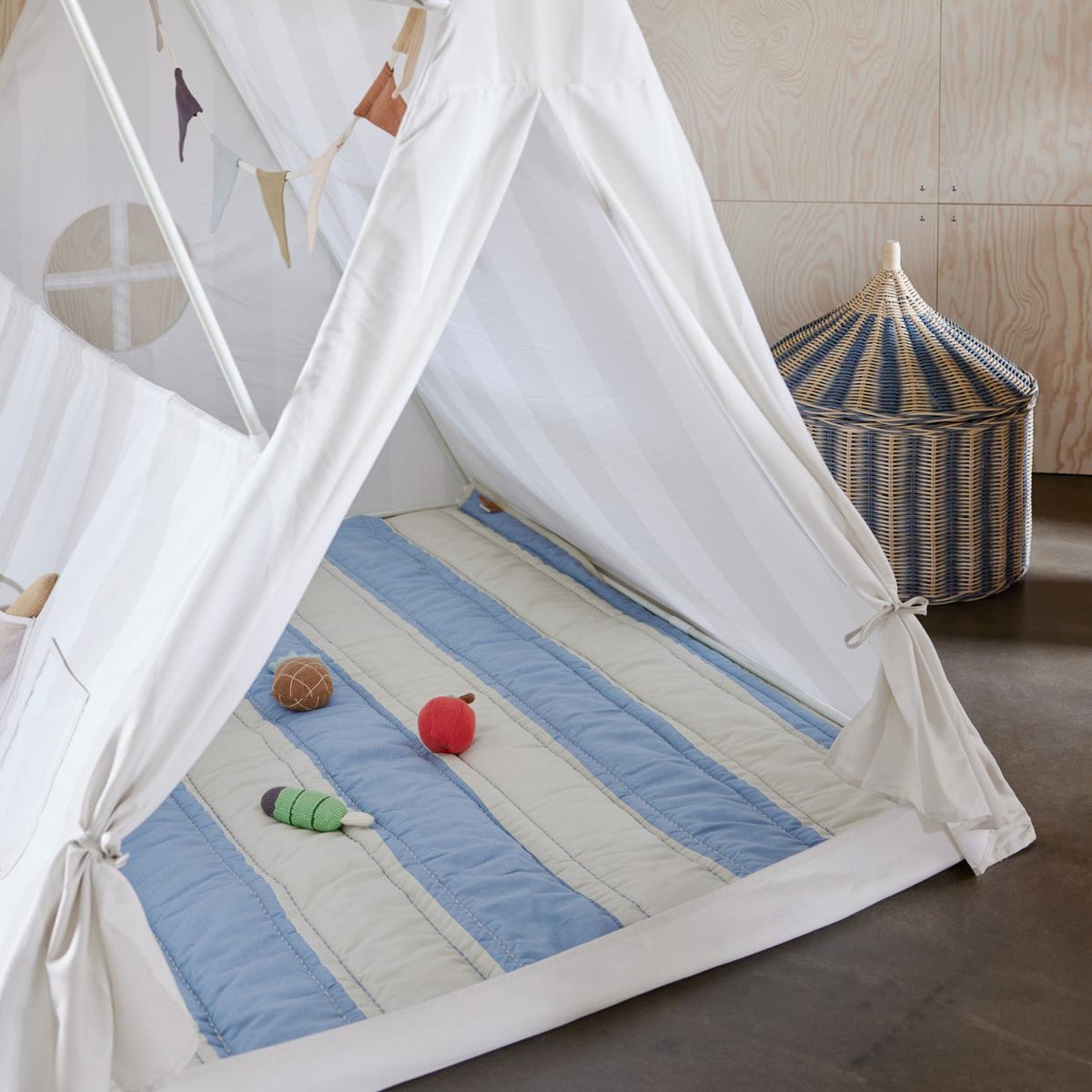 oyoy-striped-quilted-blanket-blue-clay