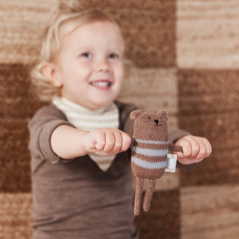 OYOY Bella Bear Rattle Brown