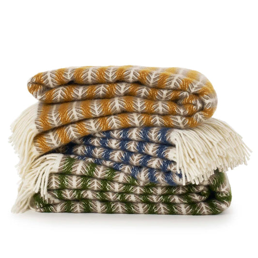 Klippan-oscar-eco-wool-blanket-amberAmber