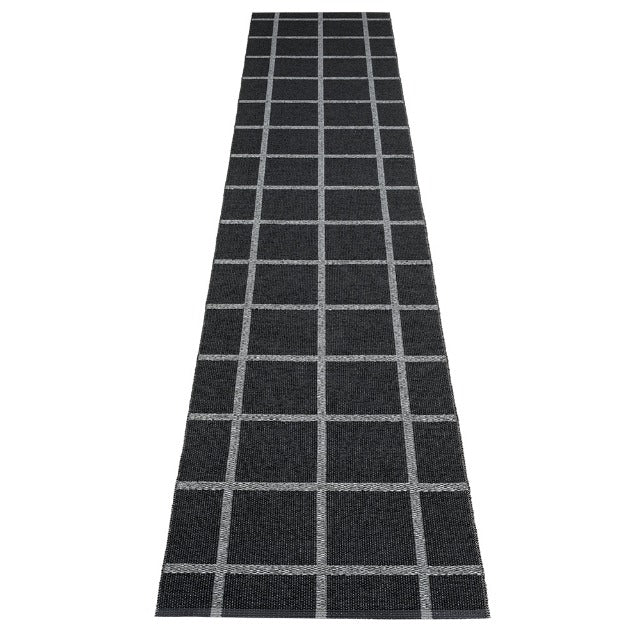 Pappelina-ada-rug-black
