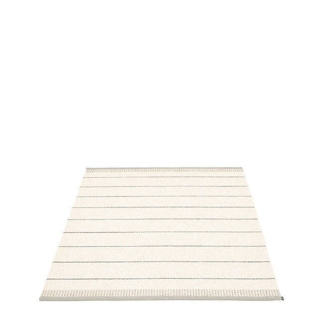 Pappelina-belle-rug-warm-grey